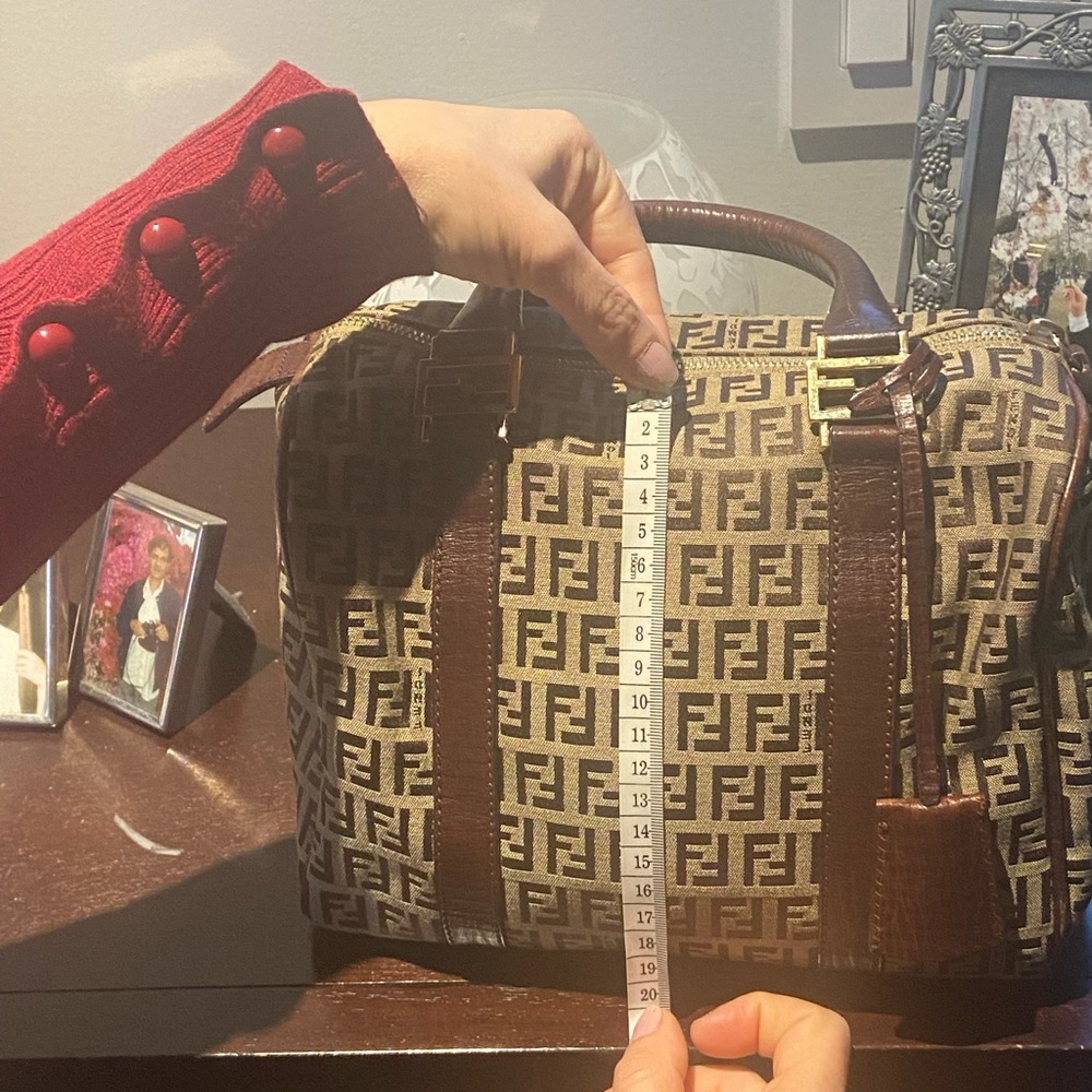 Authentic Fendi bag - Picture 7 of 15